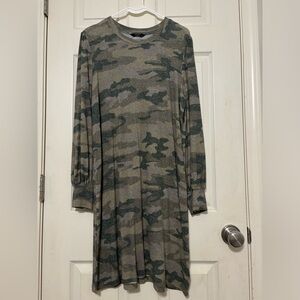 Lucky Brand Large Long Sleeve Dress